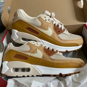 Nike Air Max 90 Brown/Oatmeal Women’s 5.5